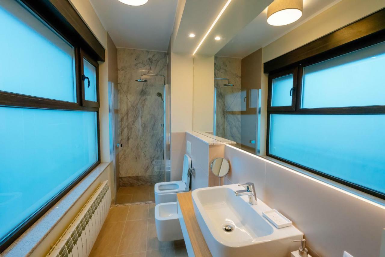 Arbans Cosy Modern Apartment In The City Center Bucarest Esterno foto