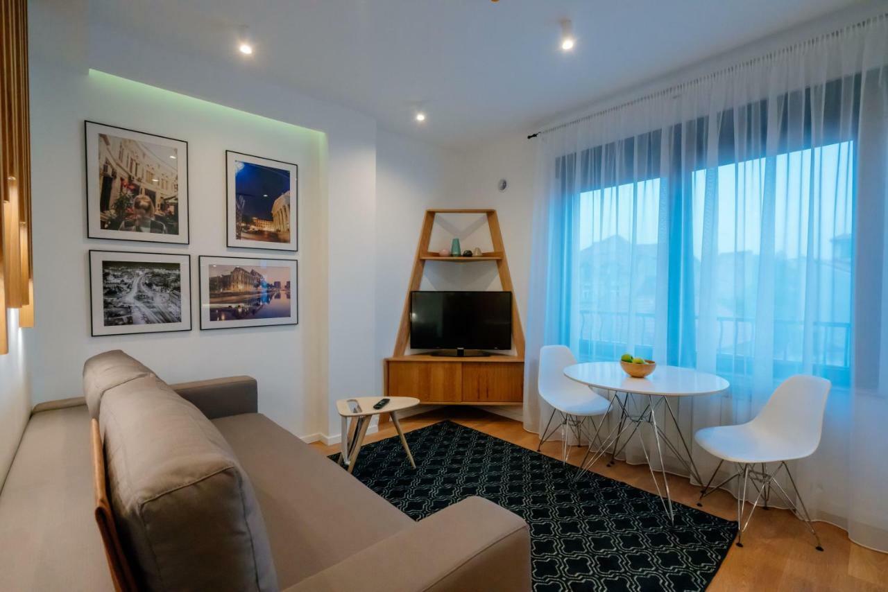 Arbans Cosy Modern Apartment In The City Center Bucarest Esterno foto